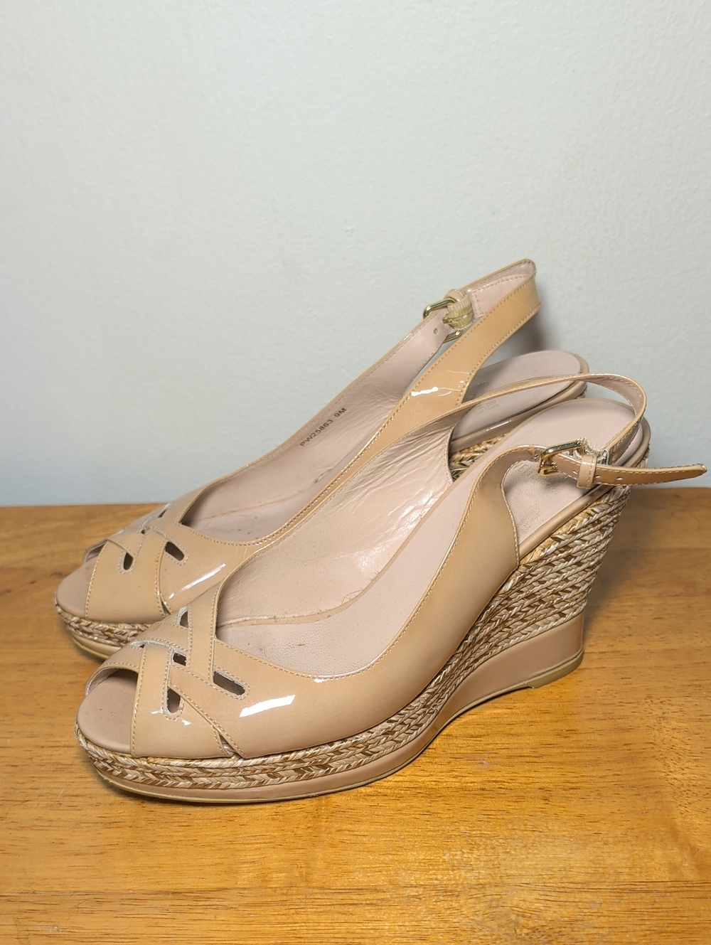Stuart Weitzman Patent Leather Espadrille Wedge Sandals Beige Women's Size 9M